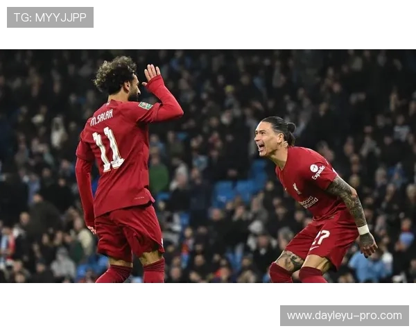 努涅斯 vs 萨拉赫：利物浦锋线核心之争如何体现