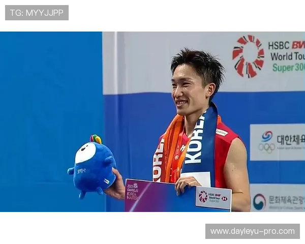 桃田贤斗比赛完却偷偷溜进高级甜品店，跟冠军形象完全不搭啊！