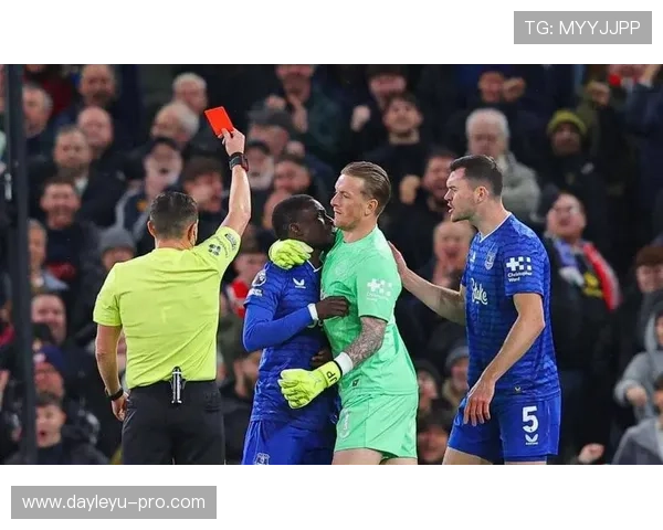 切尔西花钱方式彻底乱了，当前赛季问题频现，对球队表现造成影响